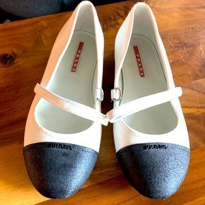 Beautiful PRADA Size 2 Mary Janes